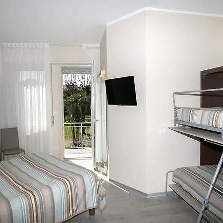 酒店 奥林匹亚酒店 2*