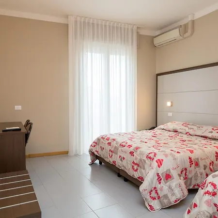 酒店 奥林匹亚酒店 2*