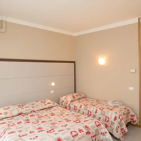 奥林匹亚酒店 2*