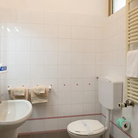 奥林匹亚酒店 2*